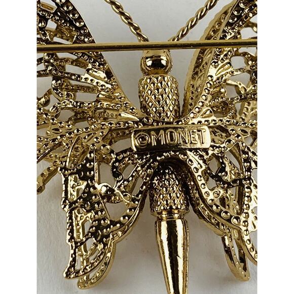 Vintage MONET Butterfly Filigree Shiny Gold Tone Costume Pin Brooch Broach Wings - Picture 7 of 9